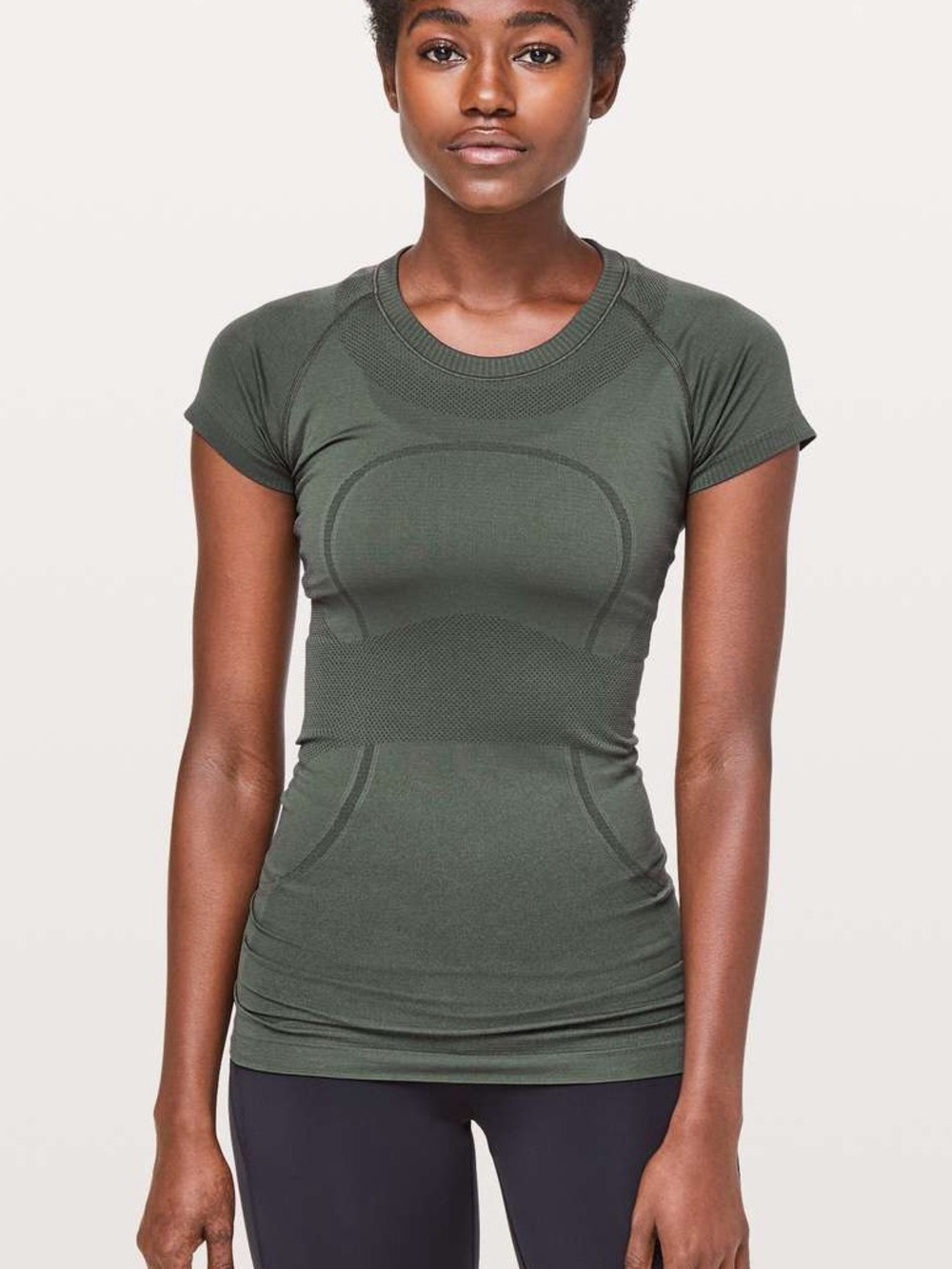 Lululemon Swiftly Tech Short Sleeve Crew
Camo Green size 4